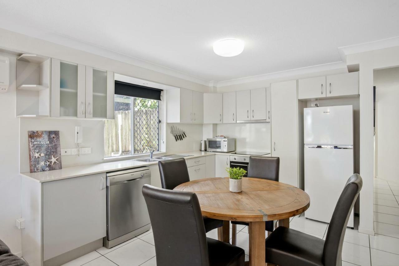 Kirra Palms Holiday Apartments Gold Coast Exterior photo