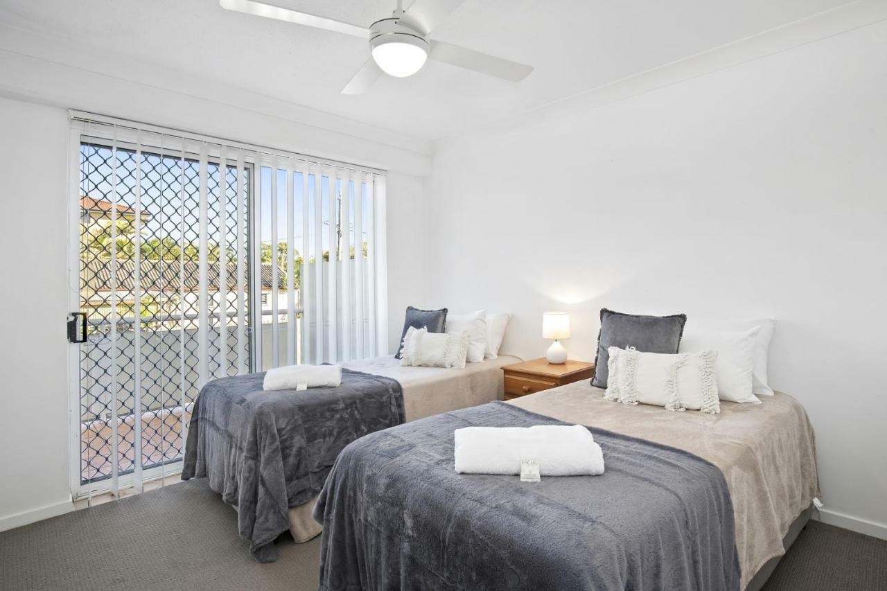 Kirra Palms Holiday Apartments Gold Coast Exterior photo